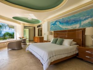 Luxury Beach Frontage Villa for Rent
