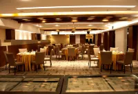 Maya Hotel - พร้อมอาหารเช้า
