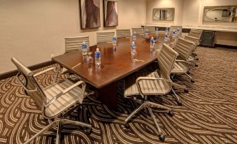 DoubleTree by Hilton Decatur Riverfront