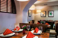 Triada Palm Springs, Autograph Collection