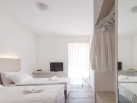 Hotel Internazionale Luino ルイノのホテル