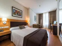 FC Infantas de León Hotels in Leon