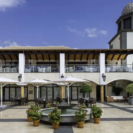 Hotel Suite Villa Maria