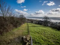 Sunrise  - 5 Bedroom Holiday Home - Pendine Hotels in Pendine