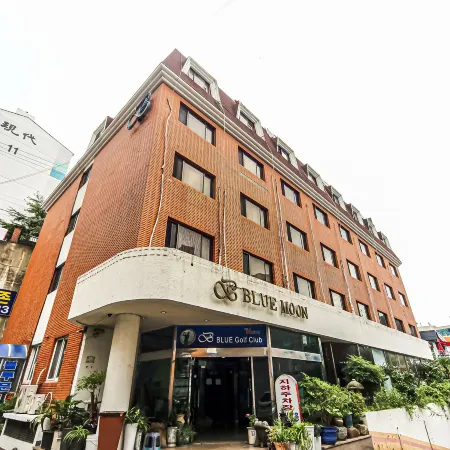 Busan Janglim Blue Moon Hotel Отели рядом с достопримечательностью «Пляж Дадэпо»