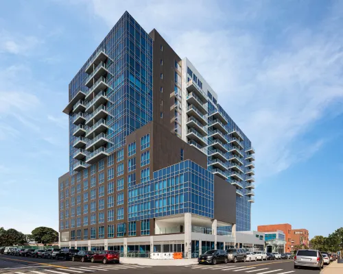 Four Points by Sheraton Flushing Hotels near Flushing Meadows