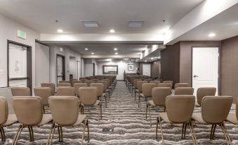 Holiday Inn Express & Suites Salt Lake City West Valley