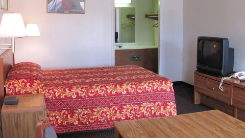 M Star Columbus North - motel