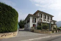 Hotel Fioroni Hotels near Castello di Bellagio