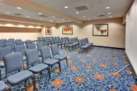 Holiday Inn Express & Suites Detroit-Novi