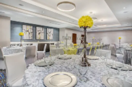 Holiday Inn Express & Suites COVINGTON by IHG Hotels in Covington