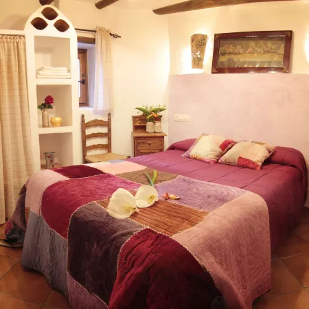 Romantic House for 2 or 4 People with Jacuzzi