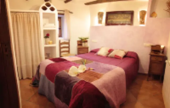 Romantic House for 2 or 4 People with Jacuzzi