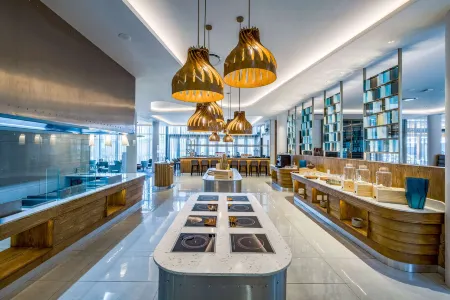 Radisson Hotel and Convention Centre OR Tambo Airport Отели в г. Кемптон Парк