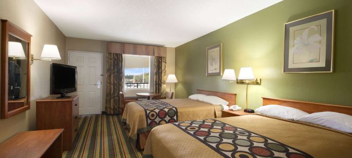 Super 8 by Wyndham Meridian Hotels in Meridian