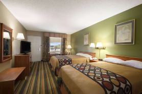 Super 8 by Wyndham Meridian