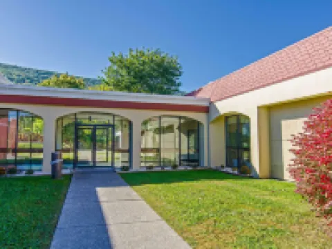 Econo Lodge Inn & Suites Norton - Wise South Hotels in Norton