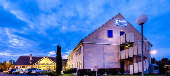 Comfort Hotel Etampes Hotele w: Essonne