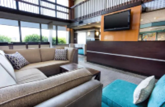 ดรูรี อินน์แอนด์สวีทส์ สนามบินแคนซัสซิตี้