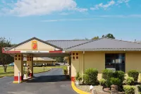 Super 8 by Wyndham Chipley Hotels in Chipley