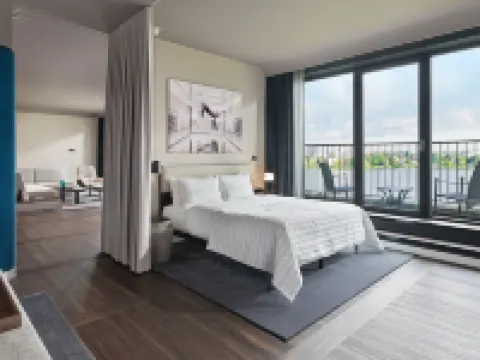 Le Méridien Hamburg โรงแรมในฮัมบวร์ก