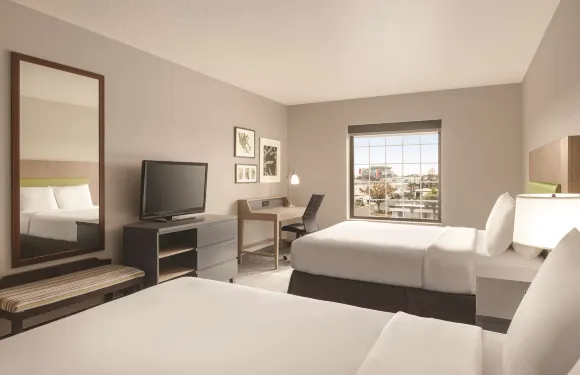 麗笙鄉村套房酒店-RJ體育場-坦帕機場東