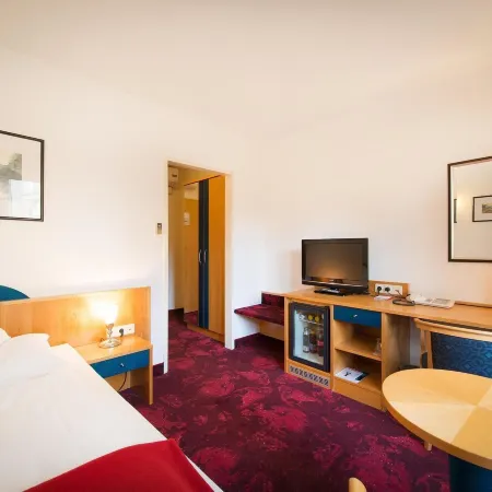 Hotel Boltzmann Отели рядом с достопримечательностью «09. Альзергрюнд»