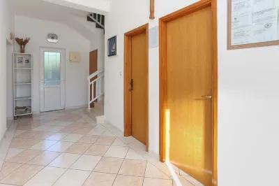 Apartment 6, First Floor Hotel a 
