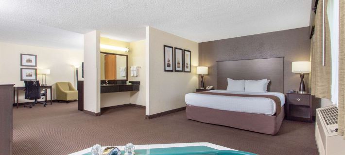 AmericInn by Wyndham Rhinelander Hotels in Oneida County