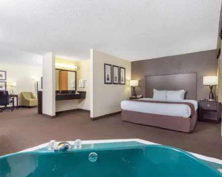 AmericInn by Wyndham Rhinelander Hoteles en Rhinelander