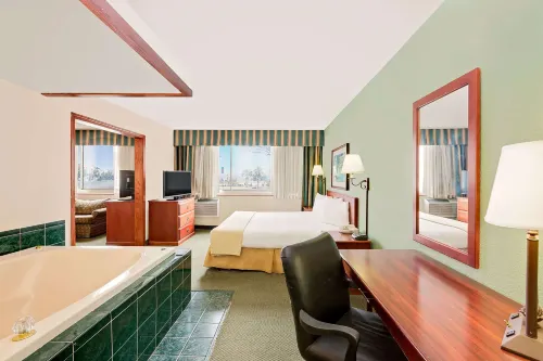 Baymont by Wyndham Keokuk Hotels in Keokuk