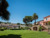 Hôtel les Jardins de Sainte-Maxime Hotels in Sainte-Maxime