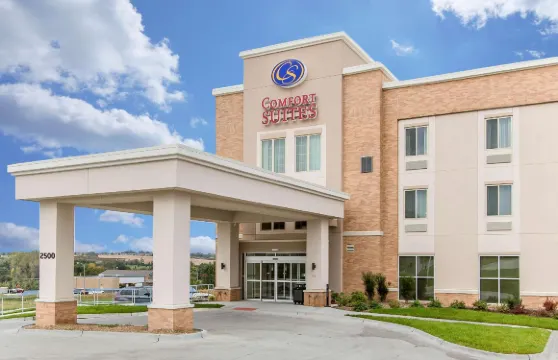 西奧馬哈舒適套房酒店