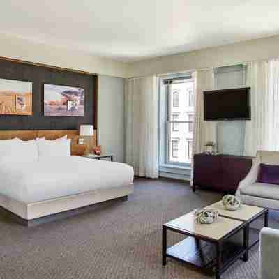 21C Museum Hotel Louisville Rooms