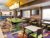 Fairfield Inn & Suites Peru Hotels in Deer Park Township