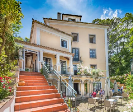 勞倫斯酒店 鄰近摩爾人城堡的酒店