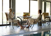 Vinger Hotell - Kolam Renang