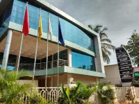 Hotel Polariz Hotel dekat Ezhimala Beach