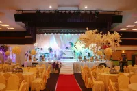 Ritz Garden Hotel Manjung Hotel di Seri Manjung