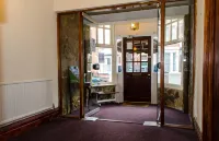 Campbells Guest House Hotels in Braunstone
