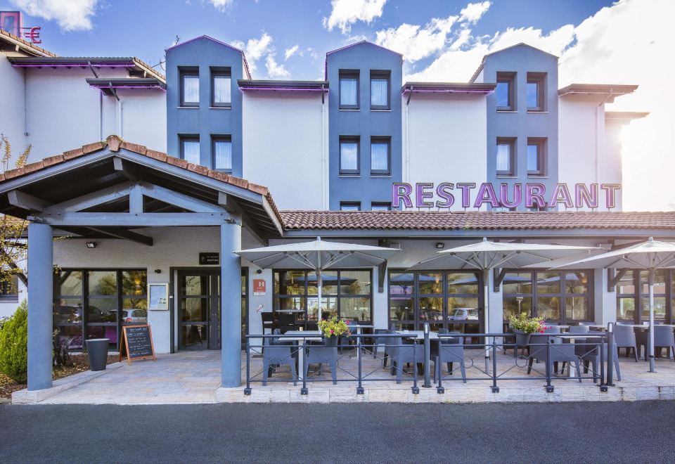 Hotel Loreak - Housity