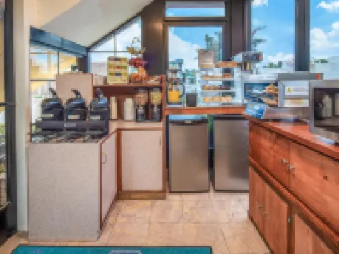 Travelodge by Wyndham Burbank-Glendale Hotels in Burbank