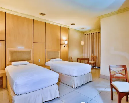 Crown Regency Residences - Cebu Hotels in Cebu City