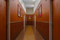 RedDoorz Plus Near Ipdn Hotel a Majalaya