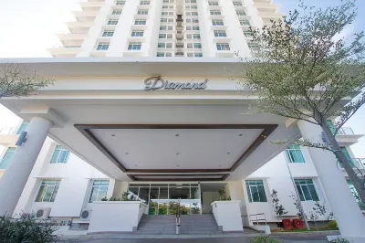 BAY RESORT CONDOMINIUM@IMPERIAL SUITES DIAMOND TOWER Hotels near Emart Riam Shopping Mall