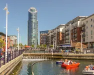 Gunwharf Quays Apartments Hôtels à : Portsmouth