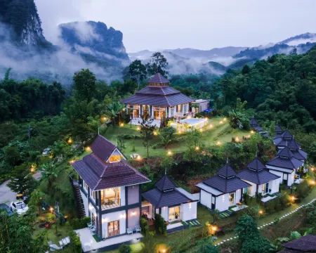 Magical Mountain View Resort Hotels in Phanom