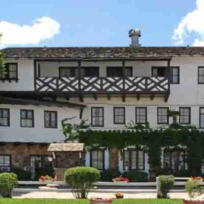 Hotel El Rancho Hotel Exterior