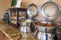 Laurel Inn & Conference Center - Breakfast