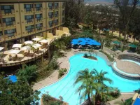 Kigali Serena Hotel - Pools